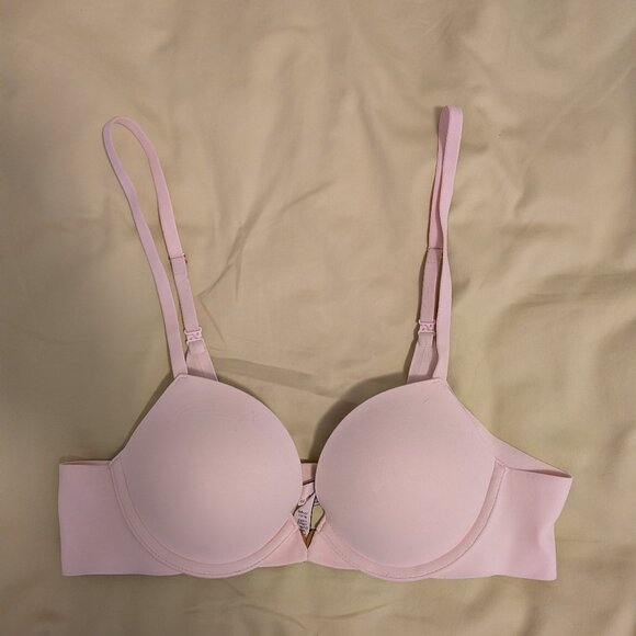 Victoria's Secret Love Cloud Smooth Push-up Bra - Picture 1 of 5